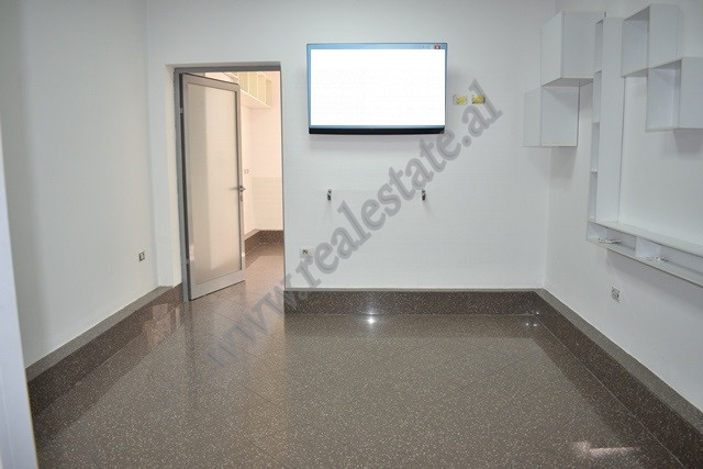 Business space for rent in Nikolla Tupe Street in Tirana, Albania.
It is positioned on the ground f